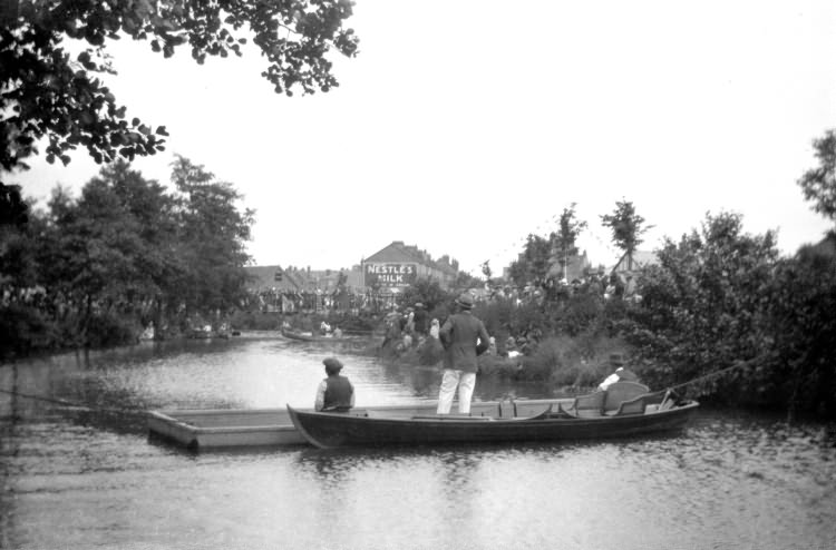 The Finishing Post, River Medway - c 1920