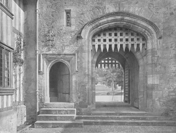 Within the Courtyard, Hever Castle - 1907