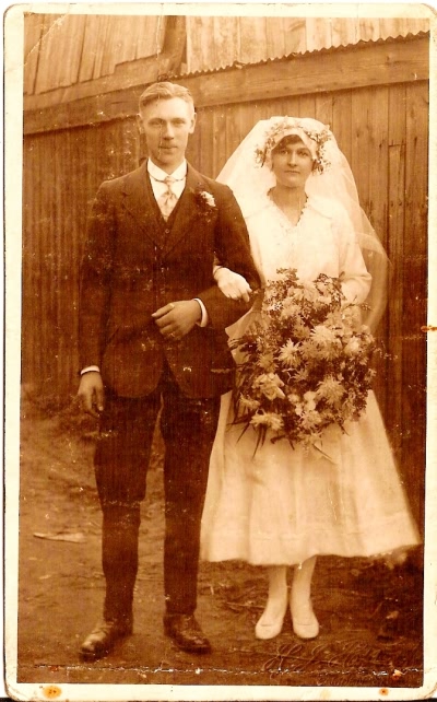 Walter Canfields wedding - 1919