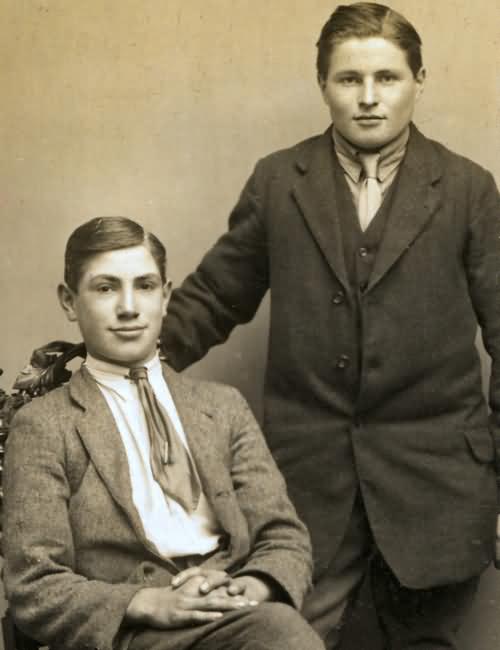 Owen and Amos Barnes - 1910