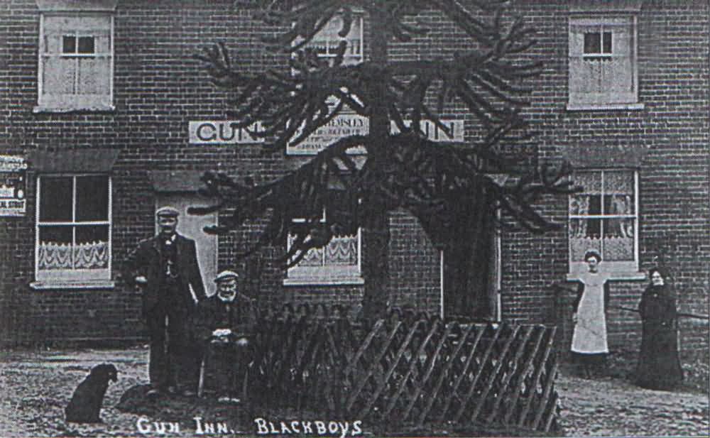 The Hemsleys at Gun Inn - c 1895